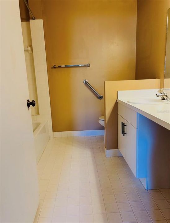 For Sale: $175,000 (2 beds, 2 baths, 1396 Square Feet)