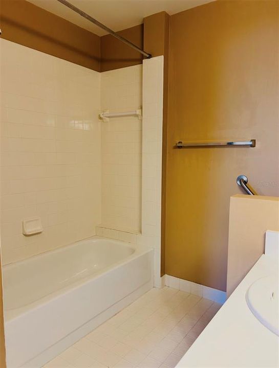 For Sale: $175,000 (2 beds, 2 baths, 1396 Square Feet)