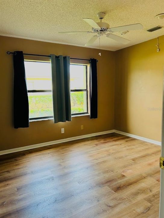 For Sale: $175,000 (2 beds, 2 baths, 1396 Square Feet)