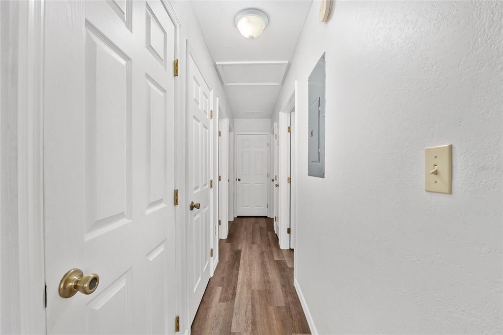 На продажу: $235,000 (3 спален, 2 ванн, 1040 Квадратных фут)