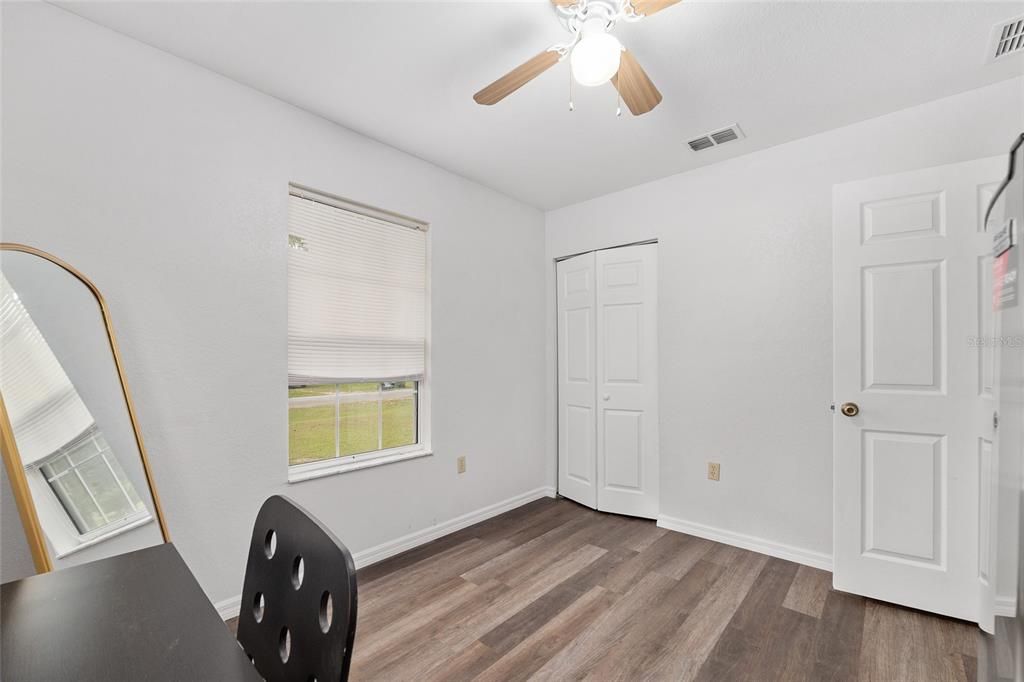 На продажу: $235,000 (3 спален, 2 ванн, 1040 Квадратных фут)