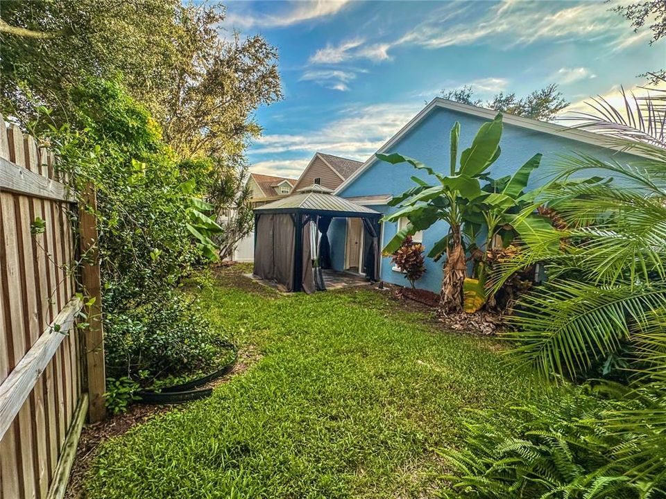 待售: $330,000 (3 贝兹, 2 浴室, 1265 平方英尺)