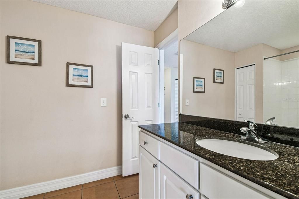 For Sale: $492,000 (2 beds, 1 baths, 770 Square Feet)