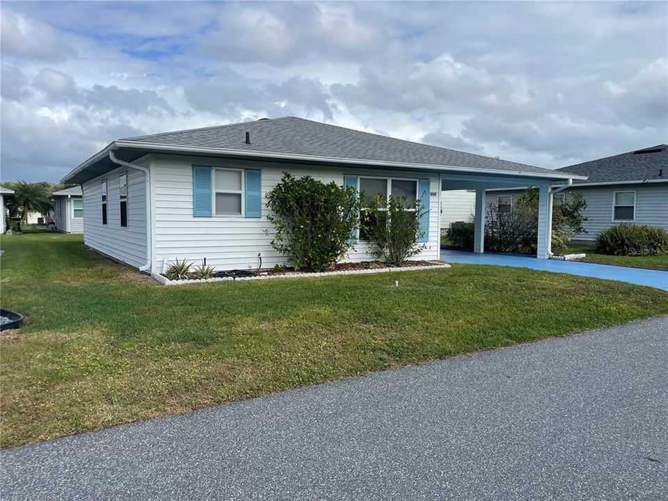 En Venta: $229,900 (2 camas, 2 baños, 1317 Pies cuadrados)