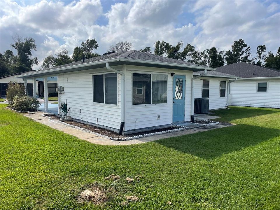 En Venta: $229,900 (2 camas, 2 baños, 1317 Pies cuadrados)