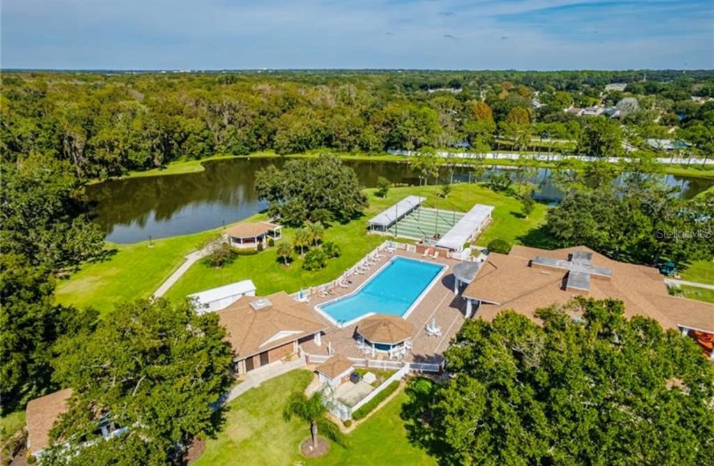 En Venta: $229,900 (2 camas, 2 baños, 1317 Pies cuadrados)