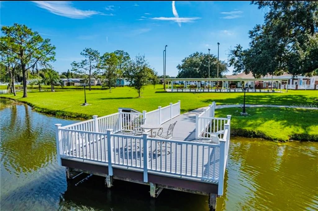 En Venta: $229,900 (2 camas, 2 baños, 1317 Pies cuadrados)