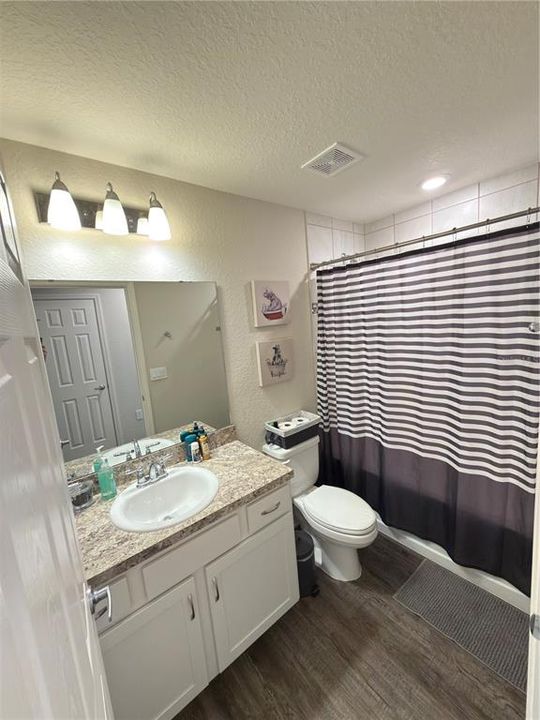 На продажу: $290,000 (3 спален, 2 ванн, 1459 Квадратных фут)