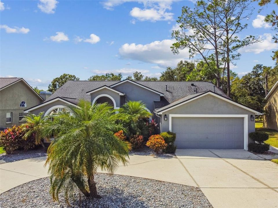 Active With Contract: $425,000 (3 beds, 2 baths, 2212 Square Feet)