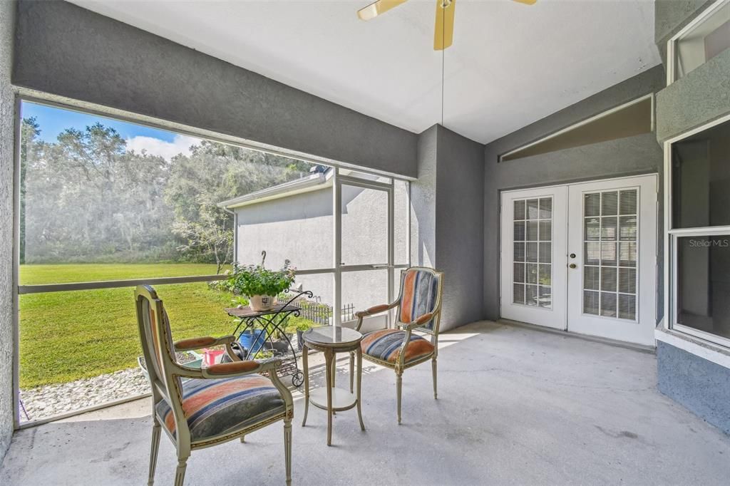 Active With Contract: $425,000 (3 beds, 2 baths, 2212 Square Feet)