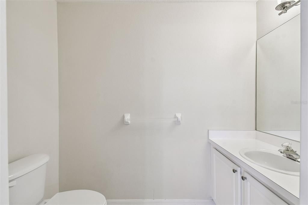 Active With Contract: $425,000 (3 beds, 2 baths, 2212 Square Feet)