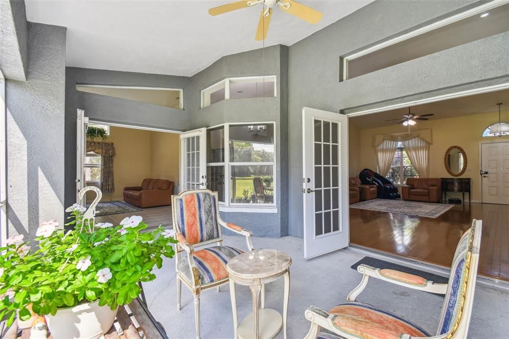 Active With Contract: $425,000 (3 beds, 2 baths, 2212 Square Feet)