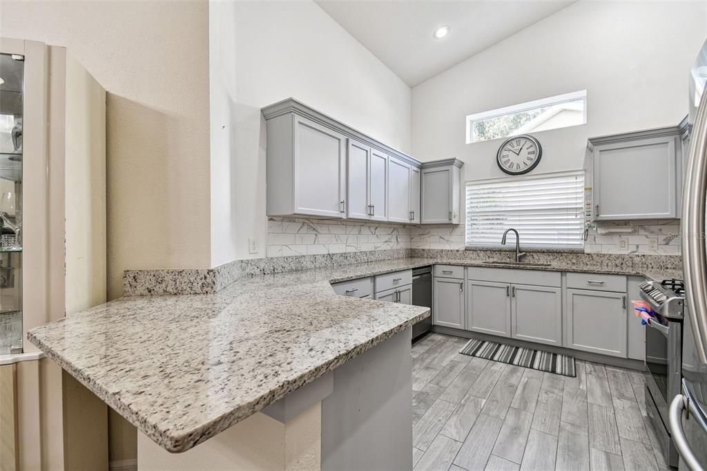 Active With Contract: $425,000 (3 beds, 2 baths, 2212 Square Feet)