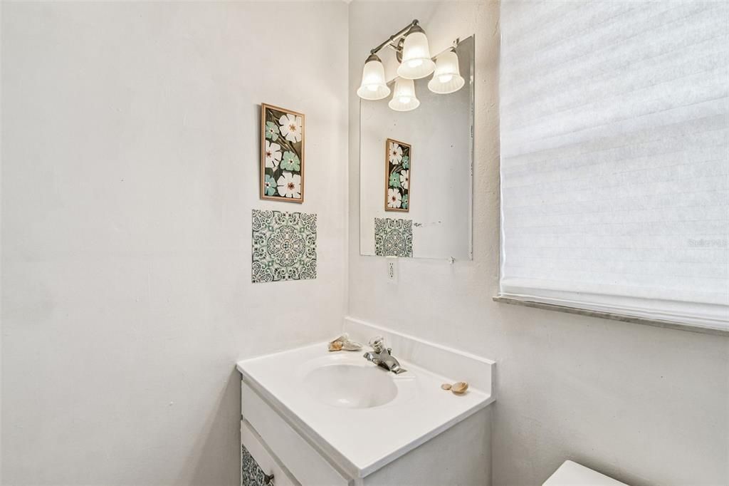 Active With Contract: $625,000 (3 beds, 2 baths, 1352 Square Feet)