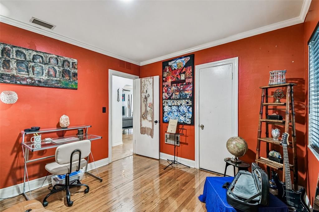 Active With Contract: $625,000 (3 beds, 2 baths, 1352 Square Feet)