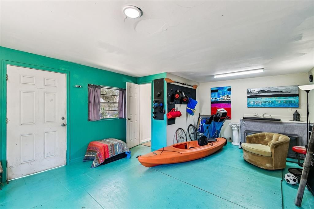 Active With Contract: $625,000 (3 beds, 2 baths, 1352 Square Feet)