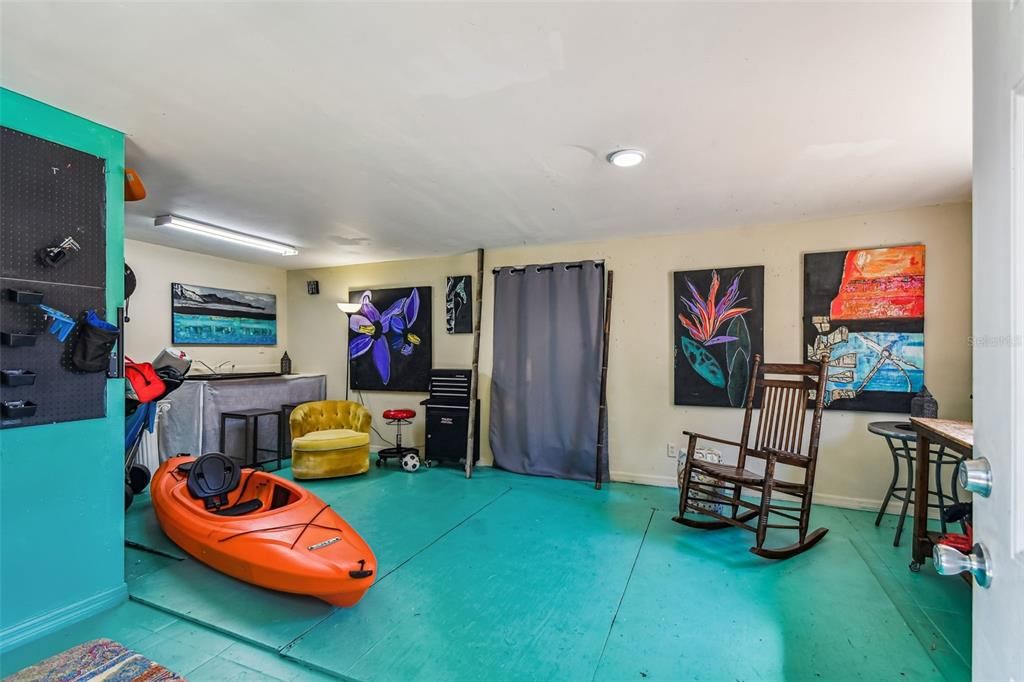 Active With Contract: $625,000 (3 beds, 2 baths, 1352 Square Feet)