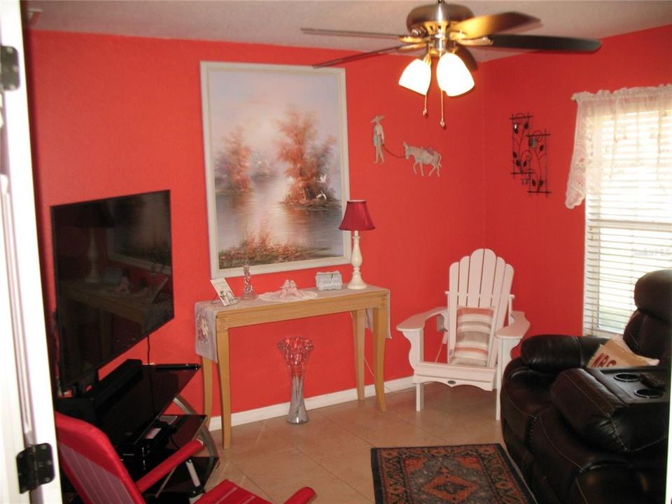 For Sale: $275,000 (3 beds, 2 baths, 1740 Square Feet)