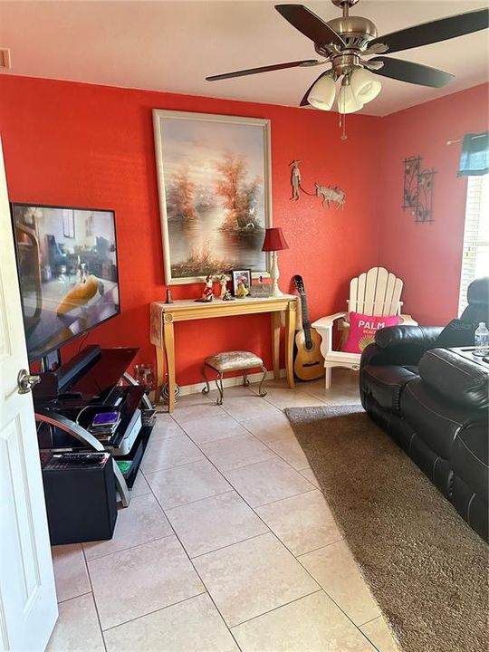 For Sale: $275,000 (3 beds, 2 baths, 1740 Square Feet)