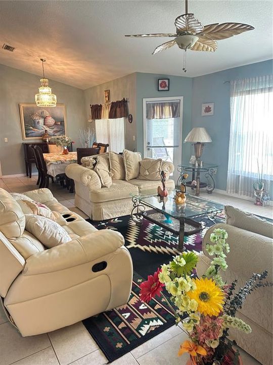 For Sale: $275,000 (3 beds, 2 baths, 1740 Square Feet)