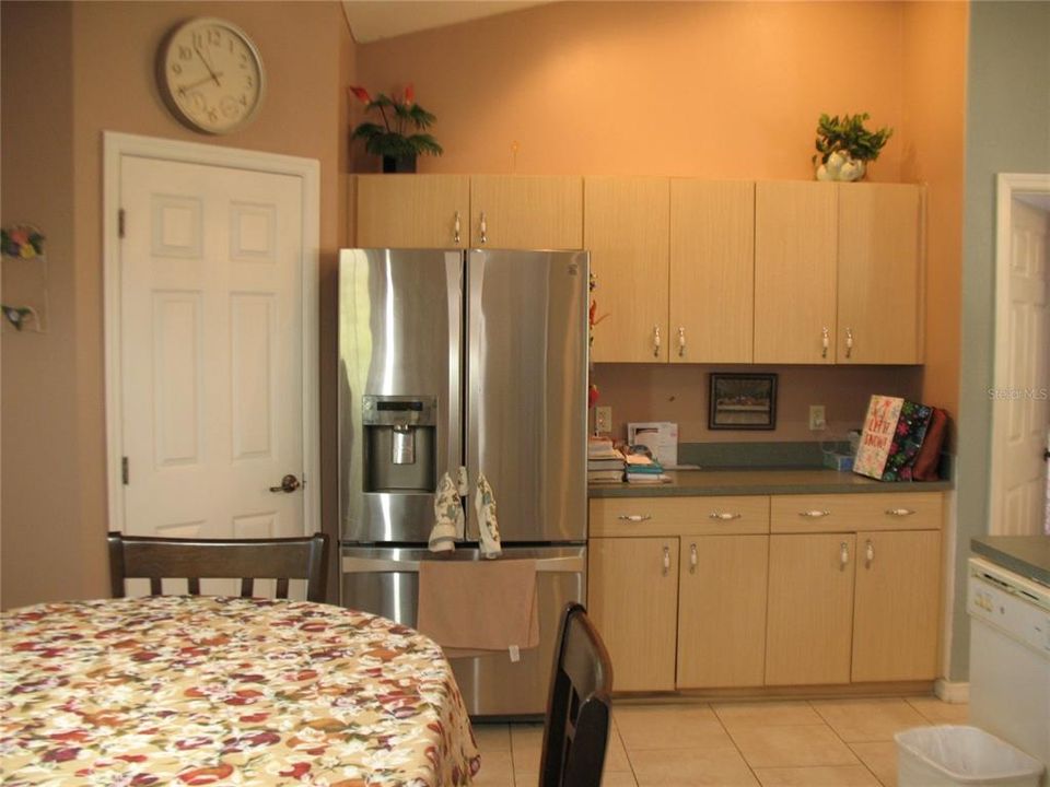 For Sale: $275,000 (3 beds, 2 baths, 1740 Square Feet)