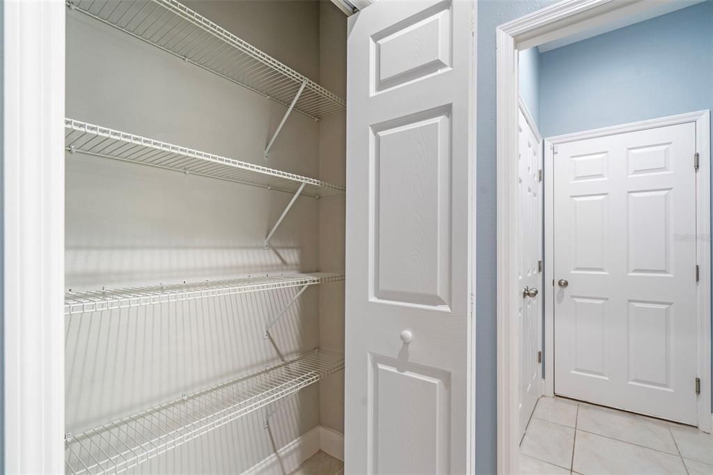 For Sale: $299,990 (3 beds, 2 baths, 1568 Square Feet)