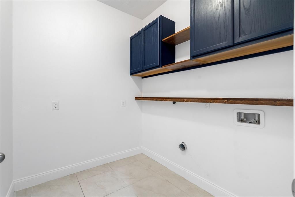 For Sale: $299,990 (3 beds, 2 baths, 1568 Square Feet)