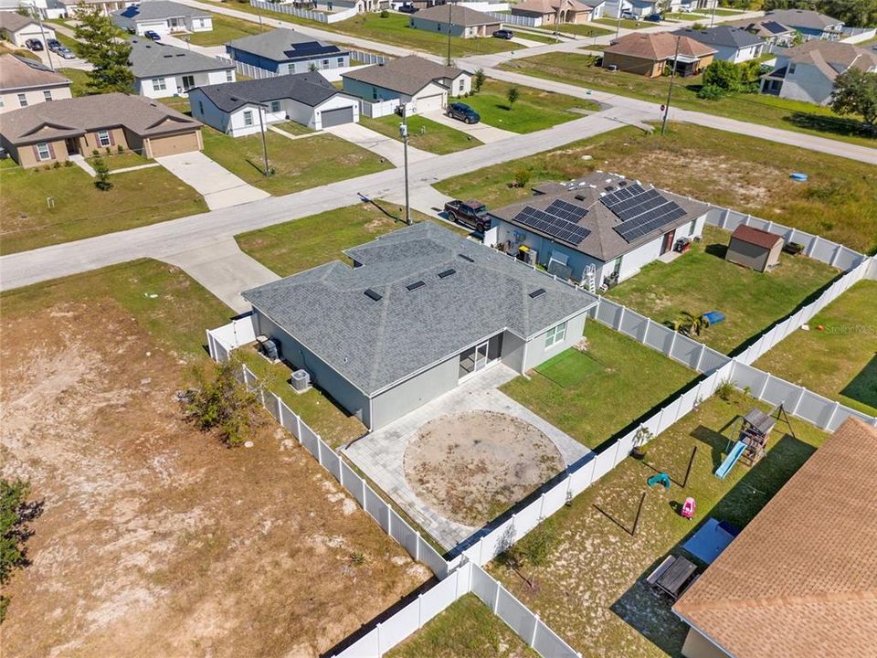 For Sale: $299,990 (3 beds, 2 baths, 1568 Square Feet)