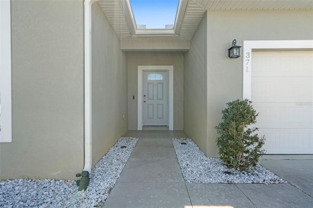 For Sale: $299,990 (3 beds, 2 baths, 1568 Square Feet)