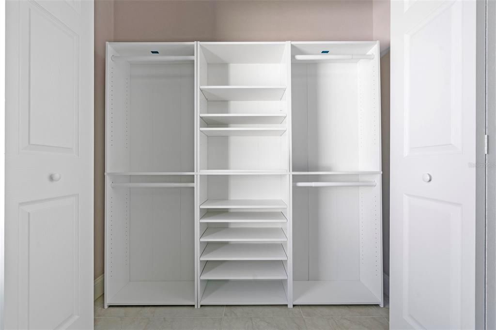 For Sale: $299,990 (3 beds, 2 baths, 1568 Square Feet)