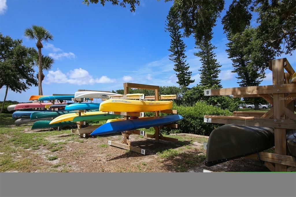 For Sale: $325,000 (2 beds, 2 baths, 1492 Square Feet)