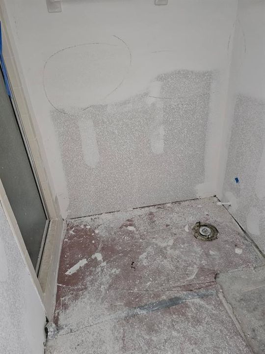 待售: $68,000 (2 贝兹, 2 浴室, 1088 平方英尺)