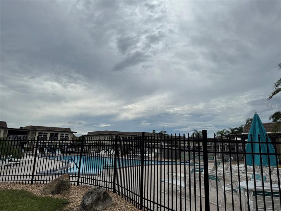 待售: $68,000 (2 贝兹, 2 浴室, 1088 平方英尺)