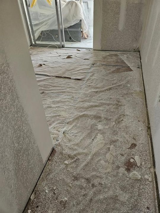 待售: $68,000 (2 贝兹, 2 浴室, 1088 平方英尺)