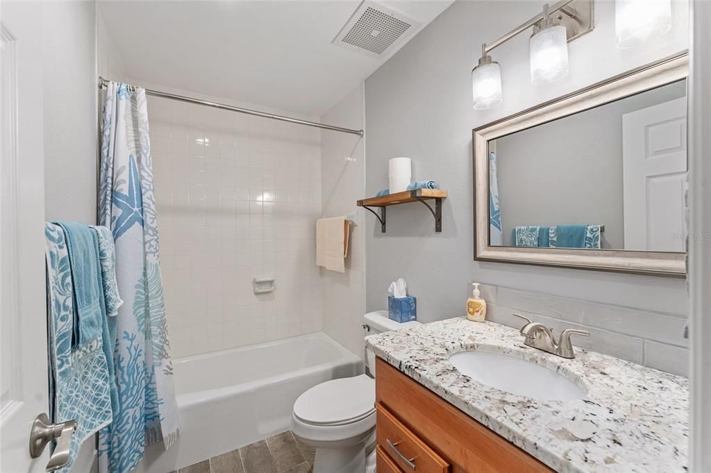 For Rent: $2,250 (2 beds, 2 baths, 1150 Square Feet)