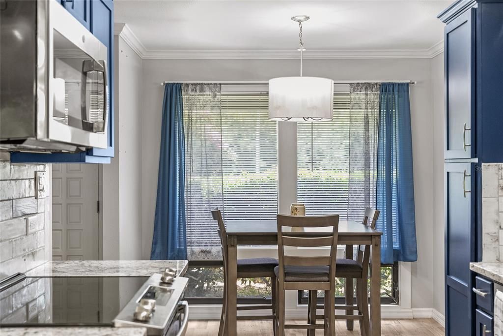 For Rent: $2,250 (2 beds, 2 baths, 1150 Square Feet)