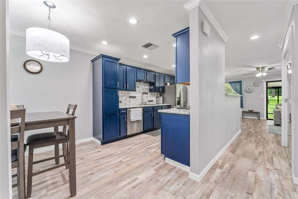 For Rent: $2,250 (2 beds, 2 baths, 1150 Square Feet)