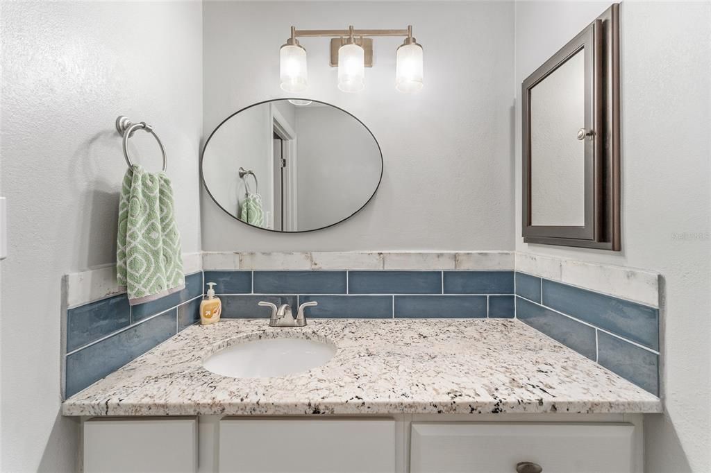 For Rent: $2,250 (2 beds, 2 baths, 1150 Square Feet)