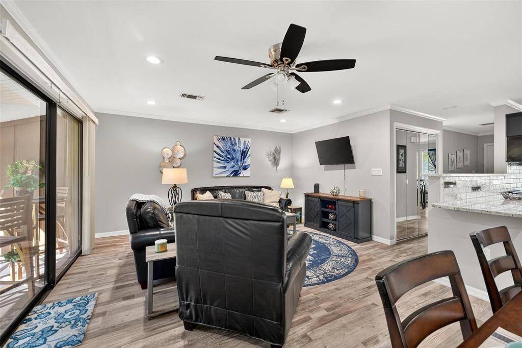 For Rent: $2,250 (2 beds, 2 baths, 1150 Square Feet)