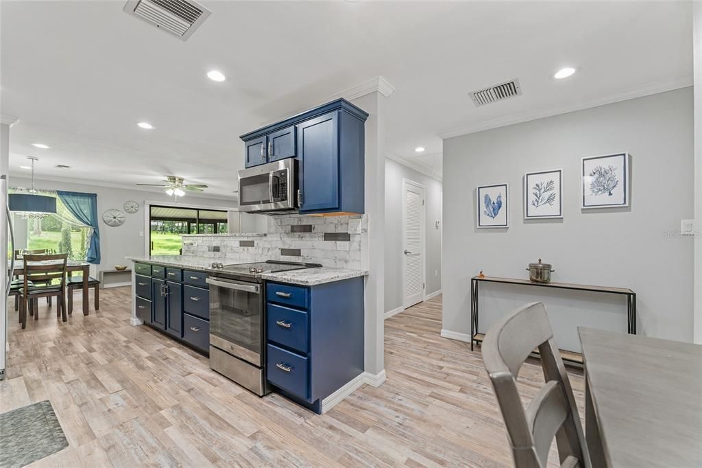 For Rent: $2,250 (2 beds, 2 baths, 1150 Square Feet)