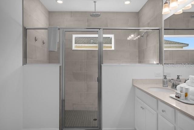 For Sale: $325,000 (3 beds, 2 baths, 1755 Square Feet)