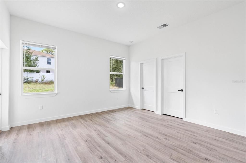 Activo con contrato: $314,000 (4 camas, 3 baños, 1870 Pies cuadrados)