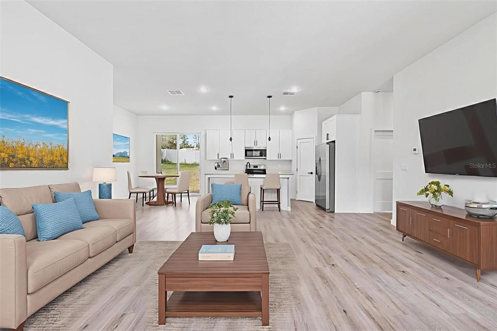 Activo con contrato: $314,000 (4 camas, 3 baños, 1870 Pies cuadrados)