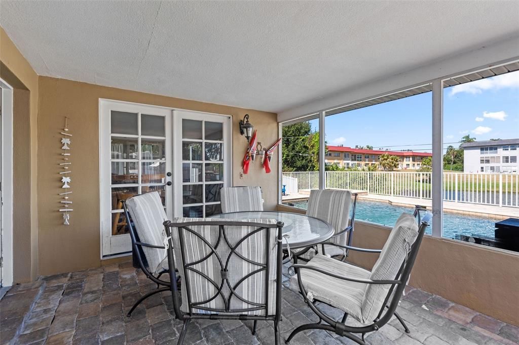 For Sale: $775,000 (4 beds, 3 baths, 2697 Square Feet)