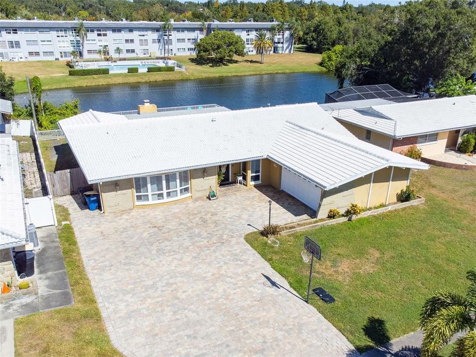 For Sale: $775,000 (4 beds, 3 baths, 2697 Square Feet)