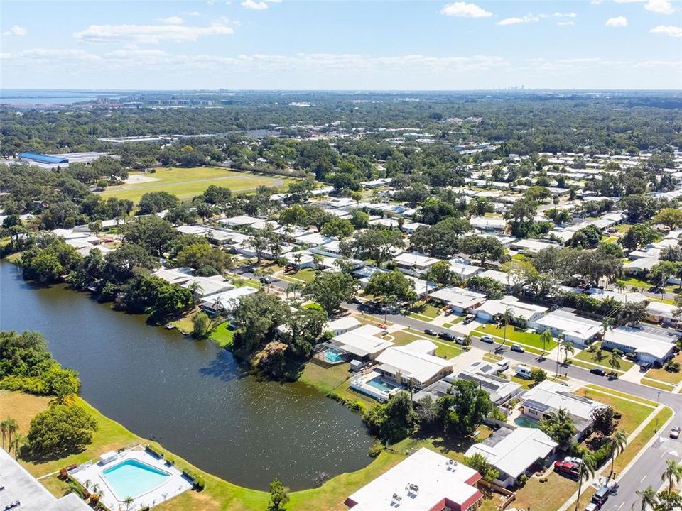 For Sale: $775,000 (4 beds, 3 baths, 2697 Square Feet)