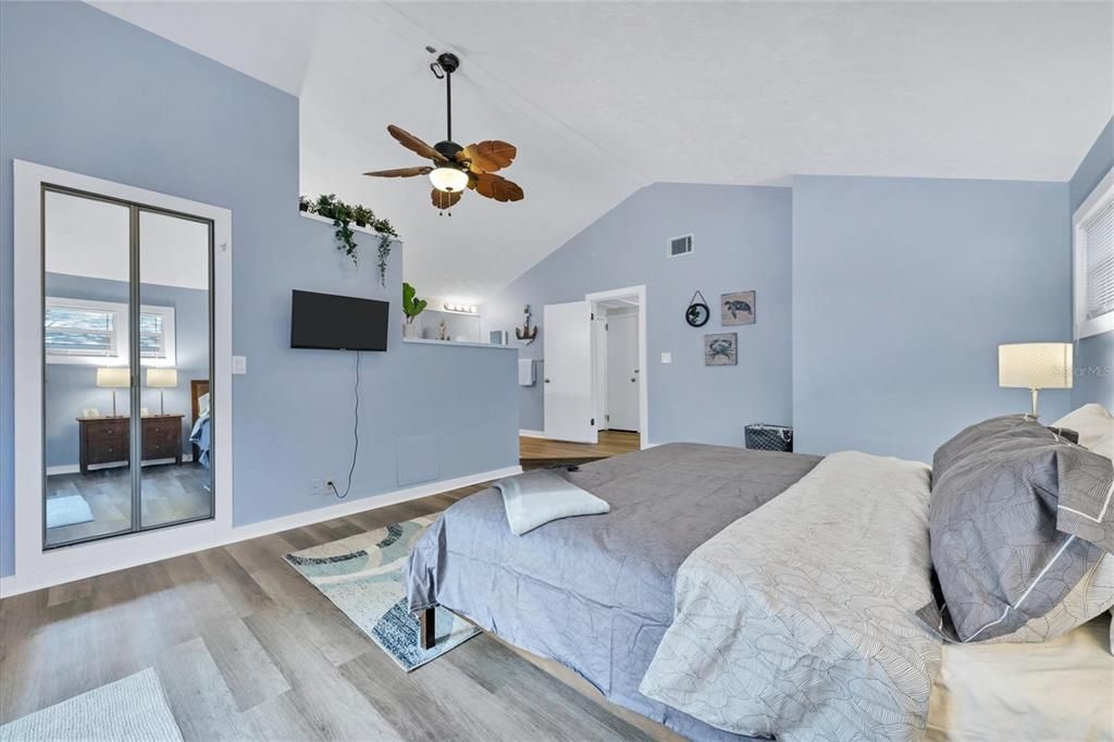 На продажу: $375,000 (3 спален, 2 ванн, 1333 Квадратных фут)