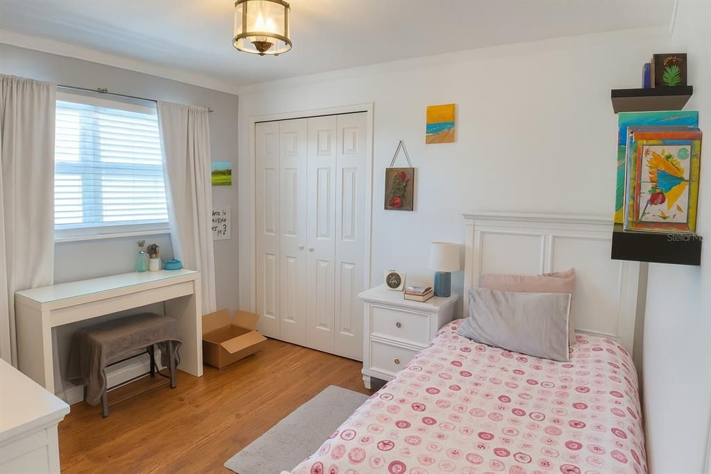 For Sale: $375,900 (3 beds, 2 baths, 1359 Square Feet)