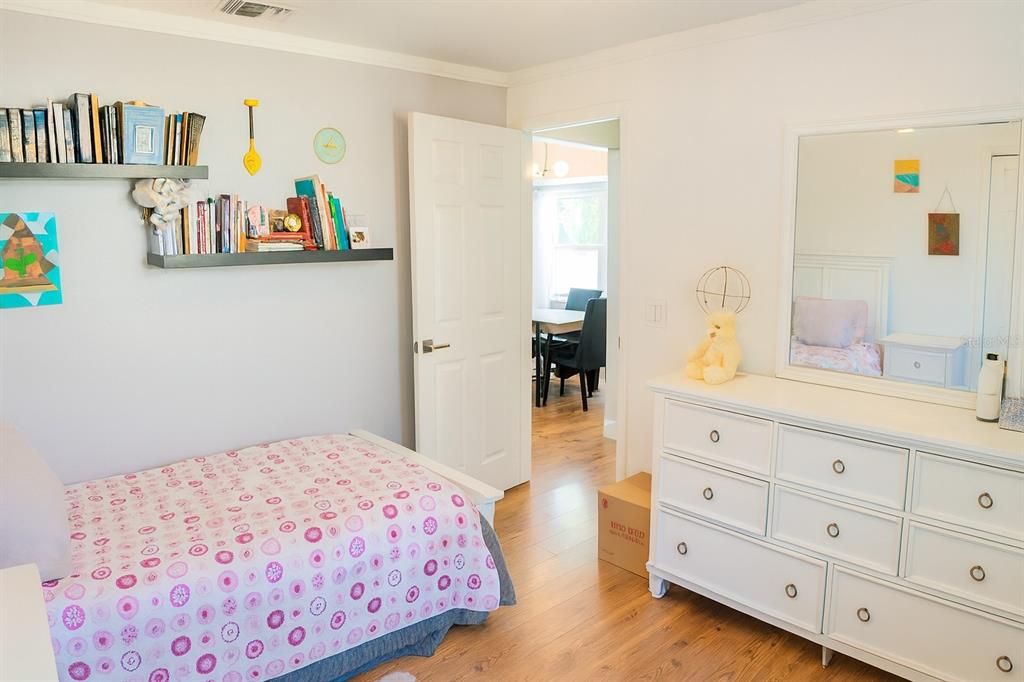 For Sale: $375,900 (3 beds, 2 baths, 1359 Square Feet)