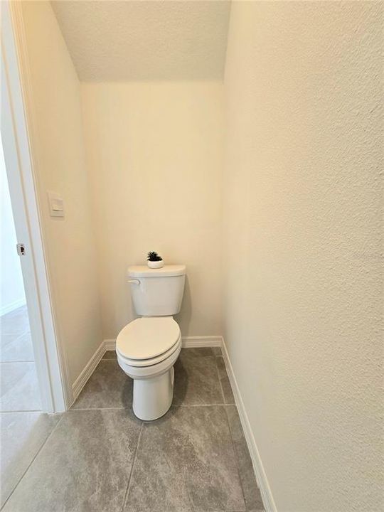 For Rent: $1,800 (3 beds, 2 baths, 1673 Square Feet)